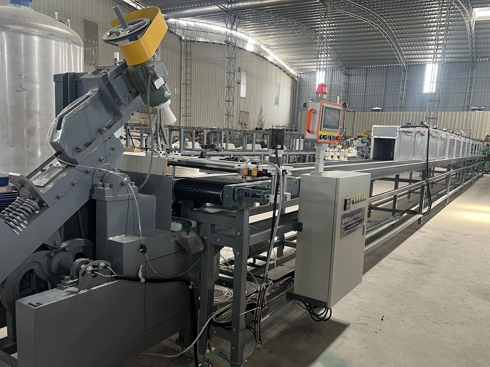 Machine automatisée de tournage de céramique pour la fabrication de tasses, assiettes, bols et coupes 11 Machine à jigger en céramique pour la fabrication de tasses, bols, assiettes et coupes