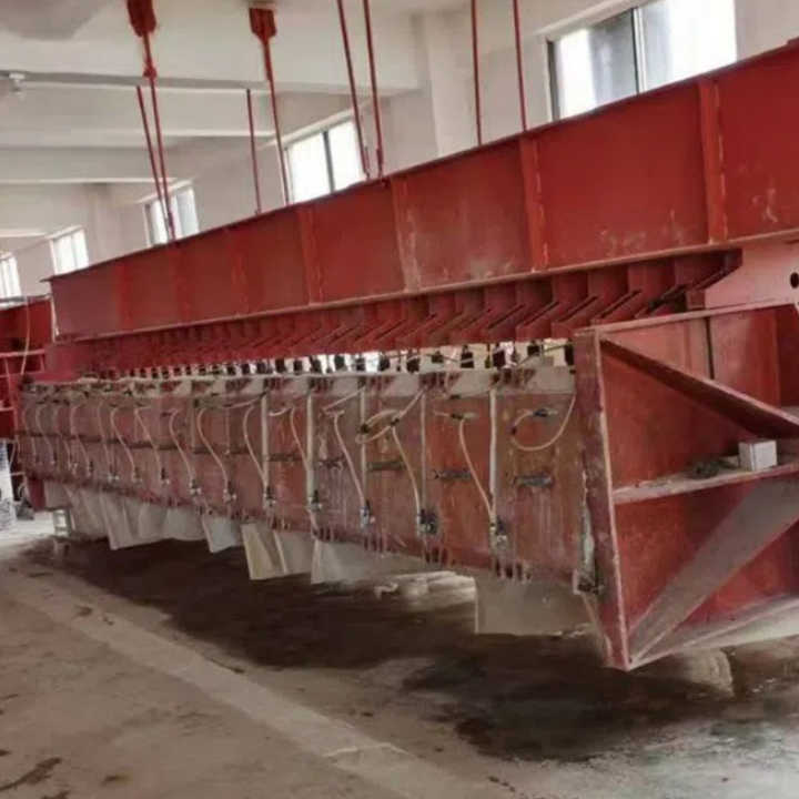 Machine de coulée de produits sanitaires à haute pression