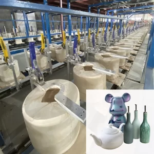 Machine de coulée en barbotine et machine de coulée en creux